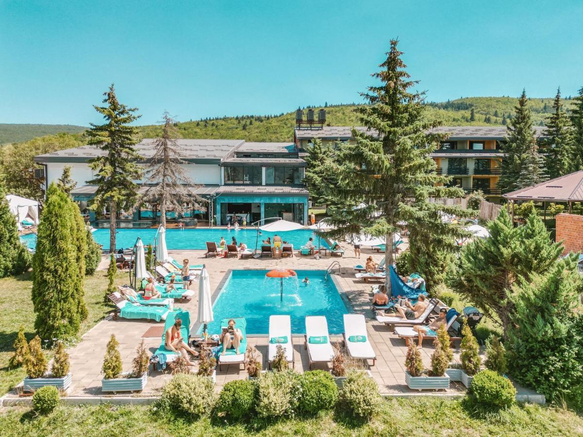מוורובו Radika Mountain Resort מראה חיצוני תמונה
