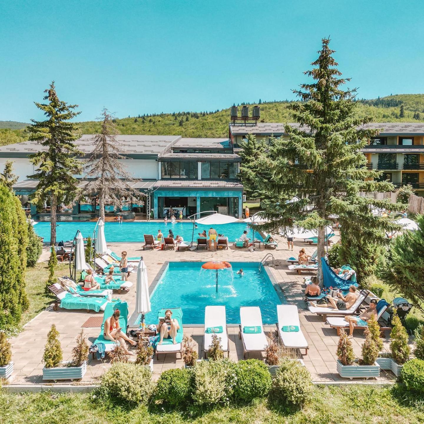 מוורובו Radika Mountain Resort מראה חיצוני תמונה